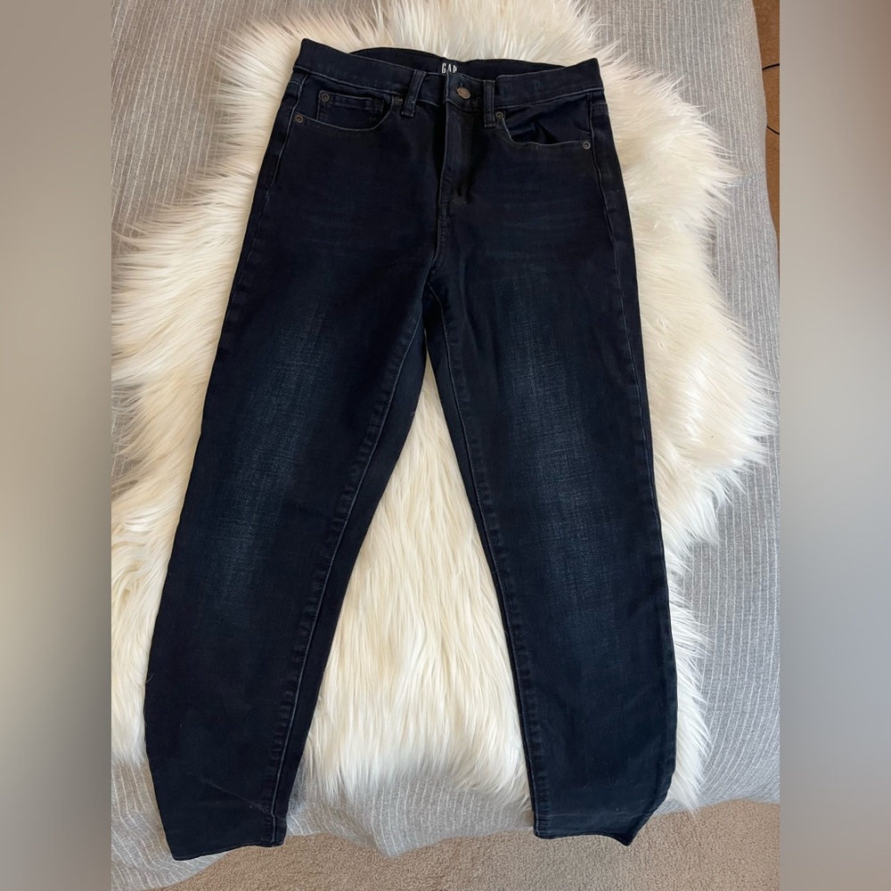🦩CLEARANCE🦩 GAP true Skinny Jeans Size 26R